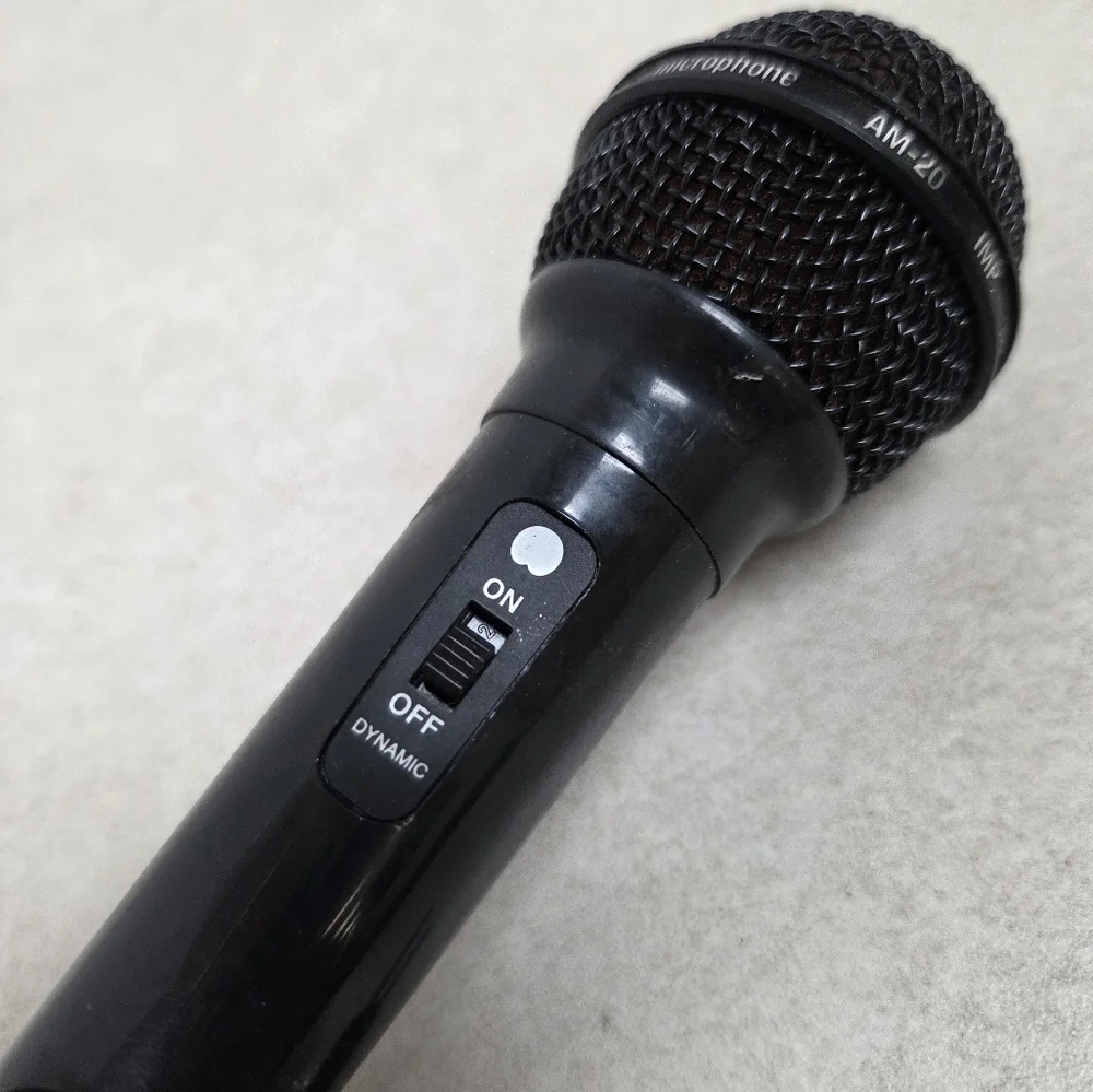 Labtec AM-20 Deluxe Microphone 600 OHM